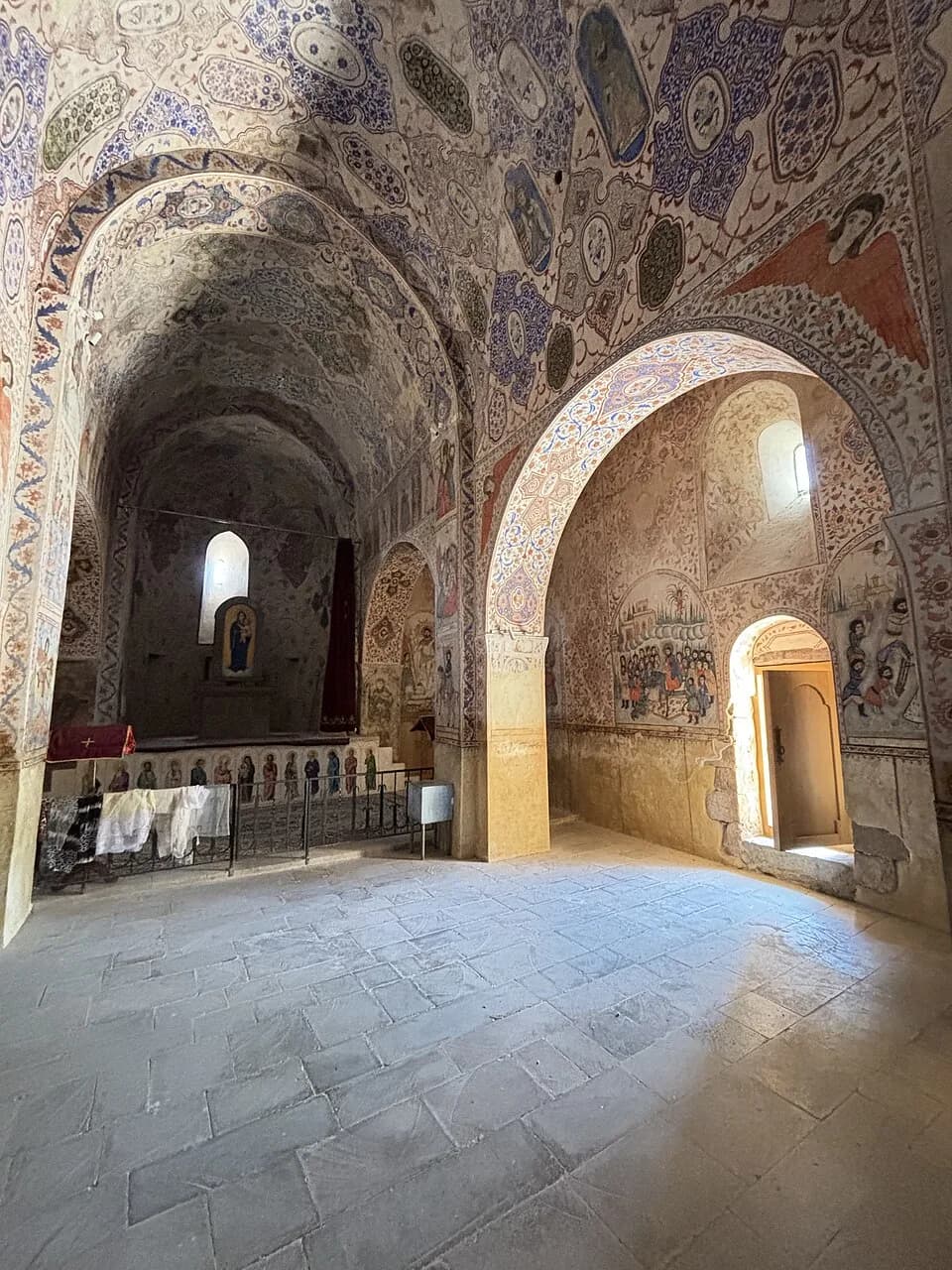 Meghri Saint John the Baptist (Saint Sarkis) — Well-read MountainMan, CC BY-SA 4.0. https://commons.wikimedia.org/wiki/File:2025_2_%D0%A6%D0%B5%D1%80%D0%BA%D0%BE%D0%B2%D1%8C_%D0%A1%D0%B2._%D0%A1%D0%B0%D1%80%D0%BA%D0%B8%D1%81%D0%B0,_%D0%9C%D0%B5%D0%B3%D1%80%D0%B8.jpg