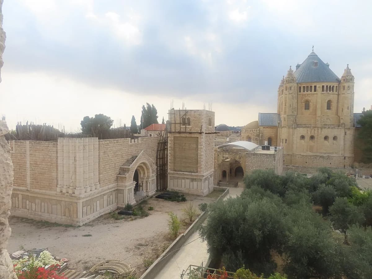 Armenian Monastery of Saint Saviour, Mount Zion — Fallaner, CC BY-SA 4.0 (https://creativecommons.org/licenses/by-sa/4.0/). https://commons.wikimedia.org/wiki/File:Holy_Land_2019_(2)_P180_Jerusalem_Ramparts_walk_Convent_of_Saint_Saviour.jpg