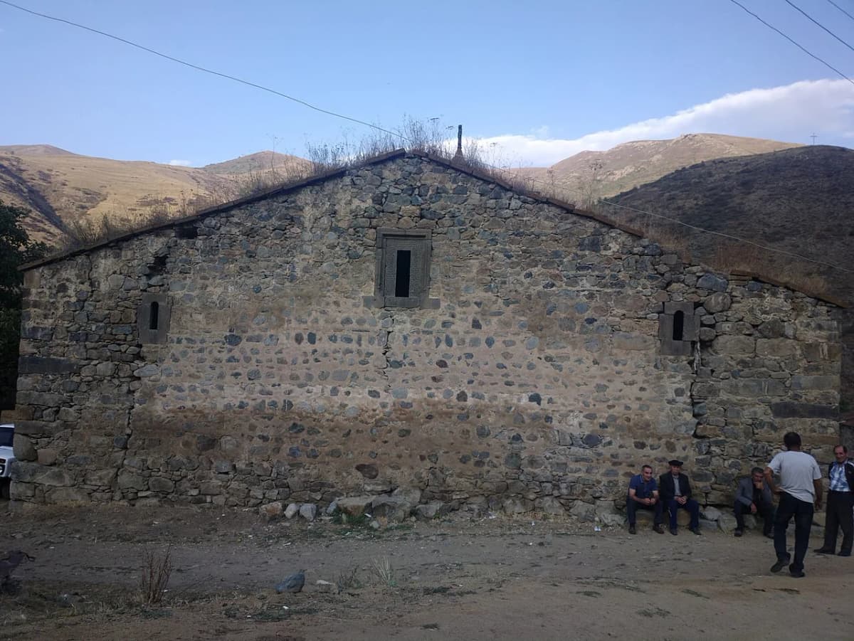 Lor Saint Gevorg — Soghomon Matevosyan, CC BY-SA 4.0. https://commons.wikimedia.org/wiki/File:Lor,_Saint_Gevorg_church_01.jpg